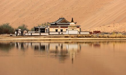 Photo: Badain Jaran Temple, by vil.sandi