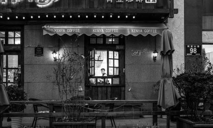 Photo: Barista, by Gauthier DELECROIX