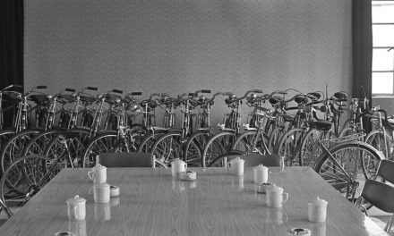 Photo: Shanghai, Avril 1982, by Jean-Benoît Zimmermann