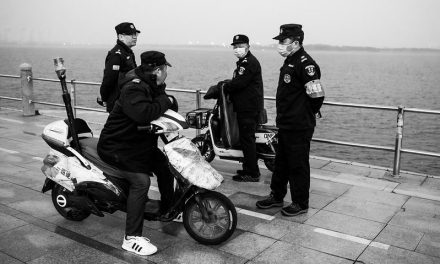 Photo: Stopping By, by Gauthier DELECROIX – 郭天