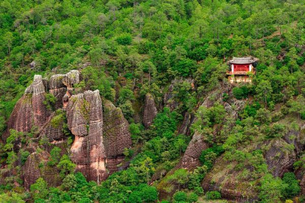 Mountain scenery in Yunnan