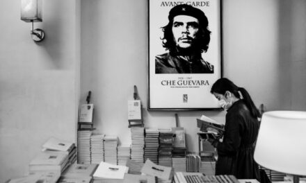 Photo: Comandante, by Gauthier DELECROIX