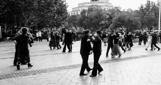 Photo: Save the last dance, by Gauthier DELECROIX