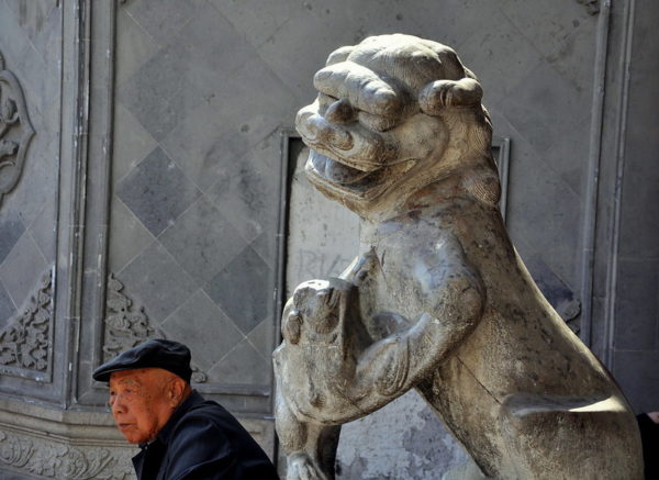 Photo: Two Chinese Lions, by Henrik Berger Jørgensen